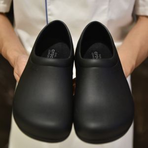 Crocs卡骆驰全包 医生鞋 护士鞋 工作鞋 厨师鞋 职业鞋 克劳科工作鞋On the Clock Slip On