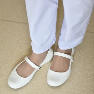 Crocs卡洛驰女士艾利平底防滑工作鞋 医生鞋 护士鞋 11050 可爱小白鞋